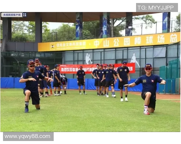 深圳网球队耐力训练引发热议网民对运动员表现展开激烈讨论